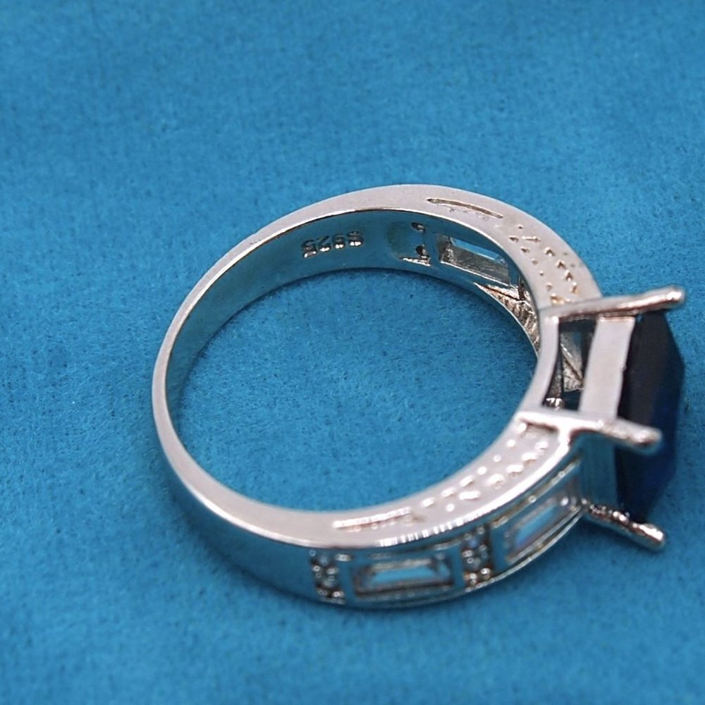 Ladies Large Blue Sapphire Princess Cut  Bridal Ring .925 Solid Sterling Silver - Picture 9 of 12